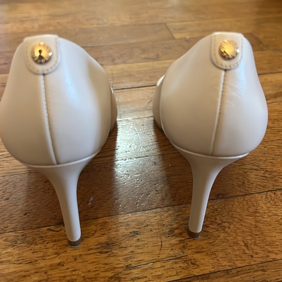 Michael Kors - Cream Heels - Picture 8 of 8